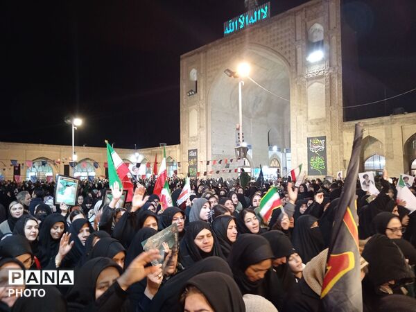 خروش مردم بصیر و عزادار شهرستان نیشابور در چهارمین روز از عزای سالار شهیدان انقلاب اسلامی 