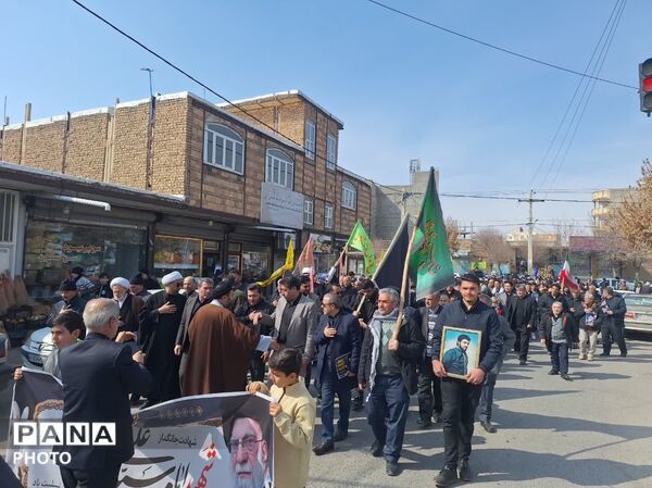 ملت بیدار و آگاه صوفیان در سوگ رهبر شهید 
