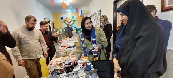 برپایی بازارچه دست سازه‌ها در کانون شهید مطهری سملقان