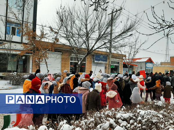 تجلی حضور مردم ولایتمدار شهر غلامان در راهپیمایی ۲۲ بهمن
