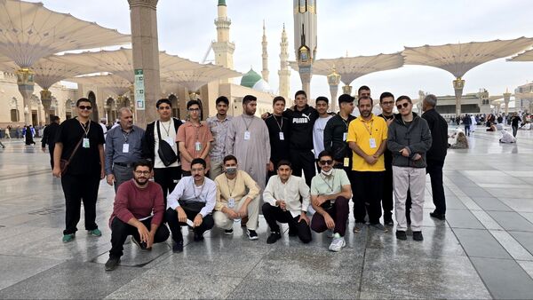 مدینه مقصد اول دانش‌آموزان زائر