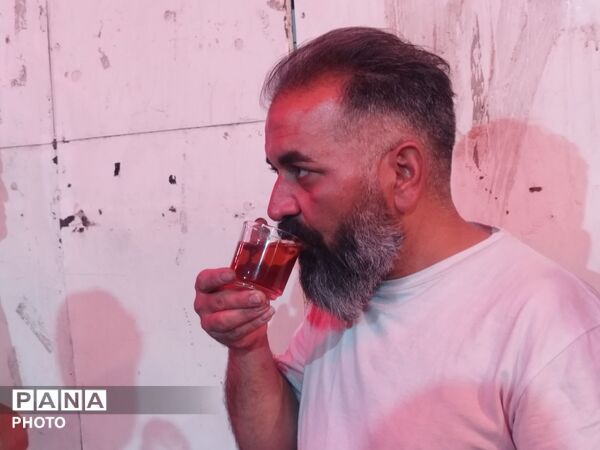 ۱۵۵ شبِ بی‌وقفه؛ وقتی چایخانه حضرت زهرا (س) میزبان دل‌های بی‌قرار شد