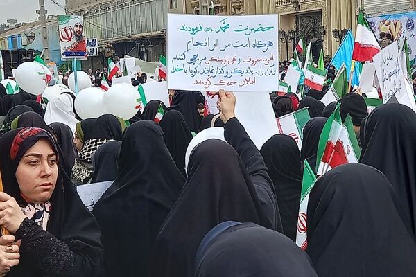 تجدید میثاق مردم ولایتمدار قرچک در راهپیمایی ۲۲ بهمن