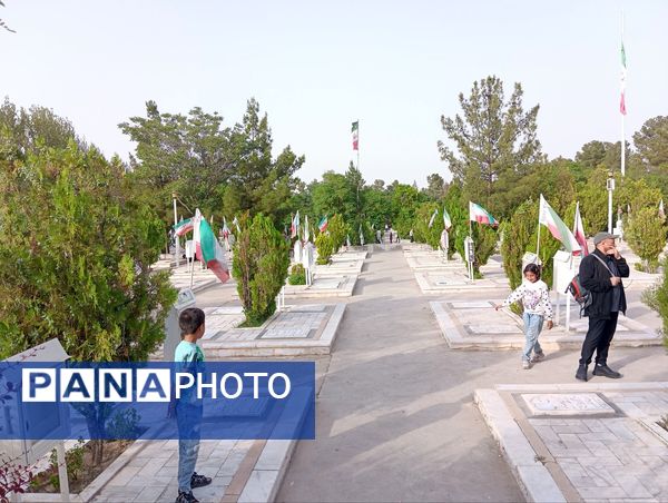 برگزاری دعای پر فضیلت عرفه در بهشت رضا(ع) مشهد