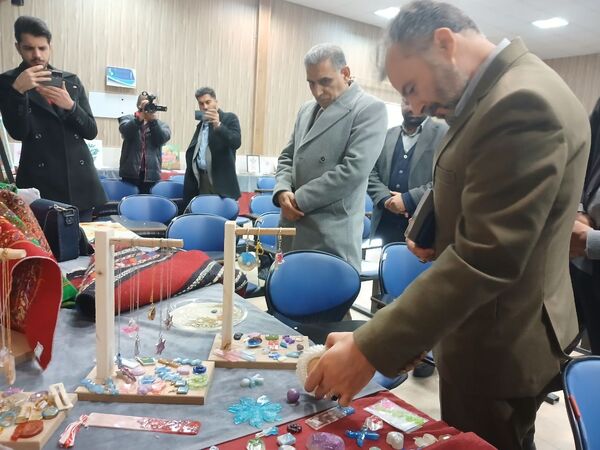 آیین نواختن زنگ پژوهش در مشهد 
