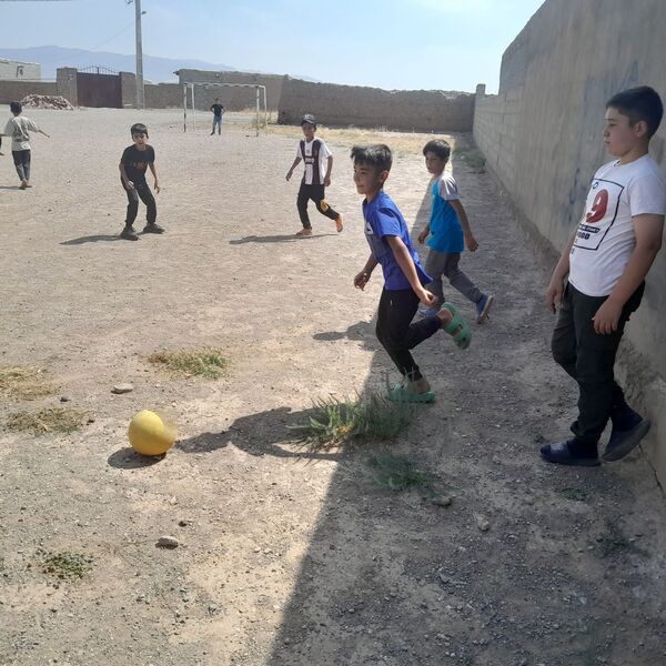 کلاس‌های داغ تابستانی روستای پارام