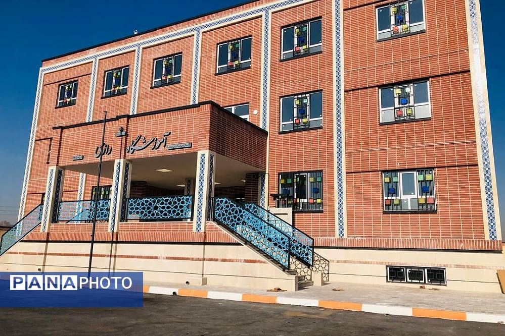 افتتاح مدرسه رازی در پیشوا با حضور مسئولان استانی و شهرستانی