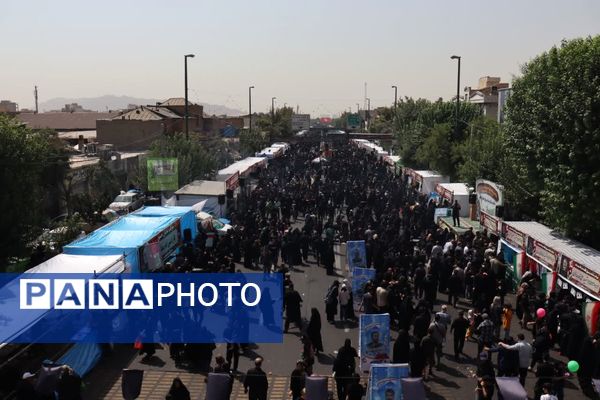 قدم به قدم در مسیر عاشقی اباعبدالله‌الحسین‌(ع)