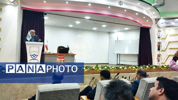 نشست تجلیل از خبرنگاران فعال پانا شهرستان خلیل‌آباد 