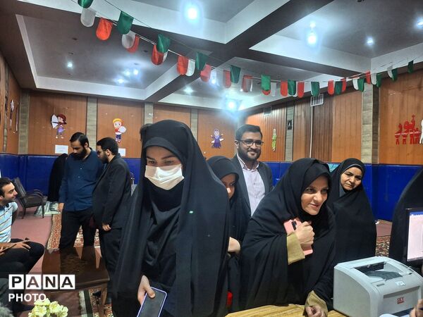مرحله دوم سازماندهی نیروی انسانی آموزش ابتدایی با هدف توزیع مطلوب نیرو در تبادکان