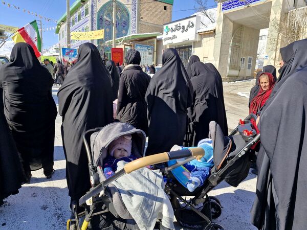 شهر نیشابور سفید پوش شد 