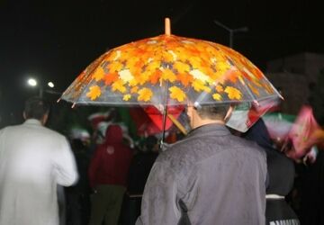 با اینکه میدونی منطقه پر خطریه چرا اومدی تجمعات ؟