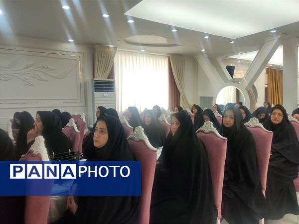 ویژه برنامه در مسیر دانایی در کاشمر