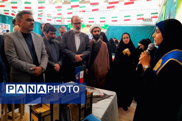 چهاردهمین رویداد دانش‌آموزی مدرسه‌ انقلاب در ناحیه 3 شیراز