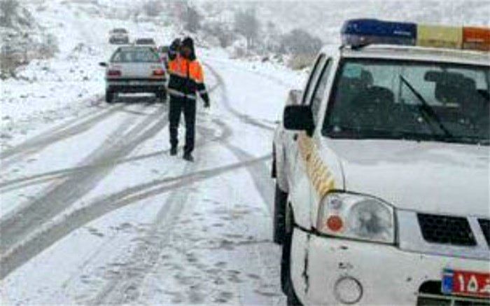 تردد در گردنه های آذربایجان غربی با زنجیرچرخ امکانپذیر است