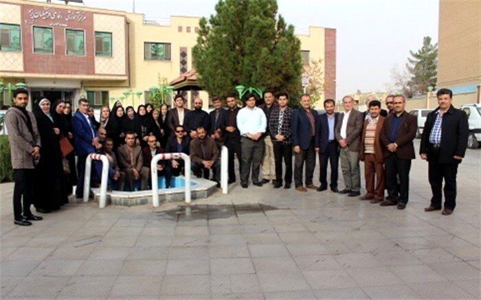 بازدید علمی چهار روزه مدیران مدارس دیلم از مدارس استان یزد