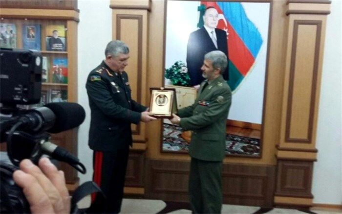 بازدید وزیر دفاع ایران از دانشگاه فرماندهی و ستاد کشور آذربایجان