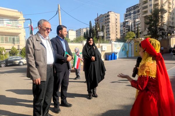 جشن عاطفه‌ها در مدارس ناحیه 2 شیراز