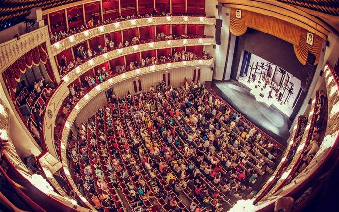 شبروان به تالار رودکی می آیند