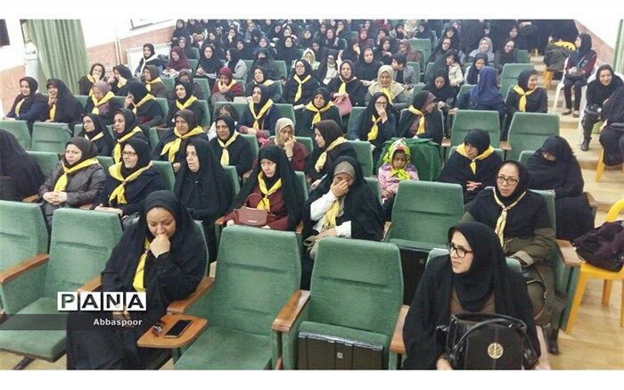 زنان به قدرت نهفته در وجودشان ایمان داشته باشند