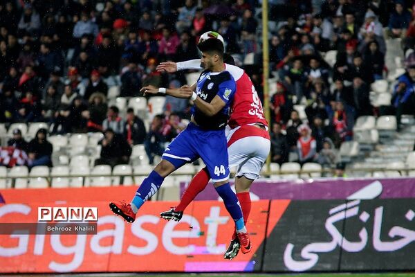 دیدار تیم‌های  پرسپولیس تهران  و  استقلال خوزستان