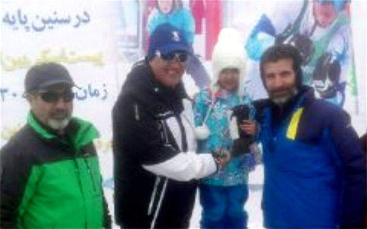 مسابقات اسکی مار پیچ توچال برگزار شد