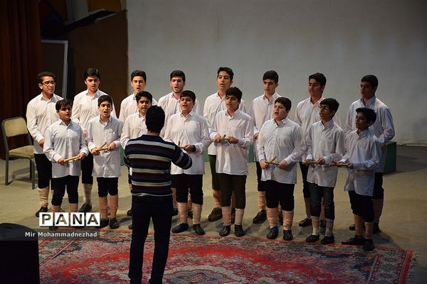 جشنواره سرود دانش‌آموزی در بابل