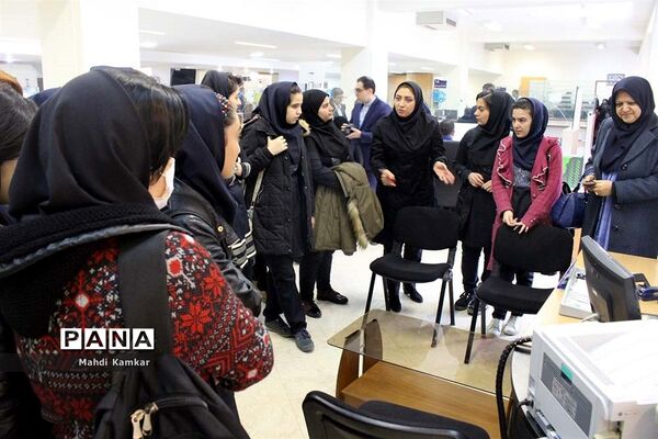 بازدید دانش آموزان پیشتاز آذربایجان شرقی از سازمان تامین اجتماعی