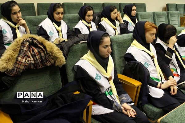 بازدید دانش آموزان پیشتاز آذربایجان شرقی از سازمان تامین اجتماعی