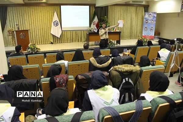 بازدید دانش آموزان پیشتاز آذربایجان شرقی از سازمان تامین اجتماعی