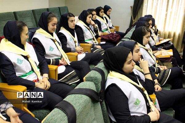 بازدید دانش آموزان پیشتاز آذربایجان شرقی از سازمان تامین اجتماعی