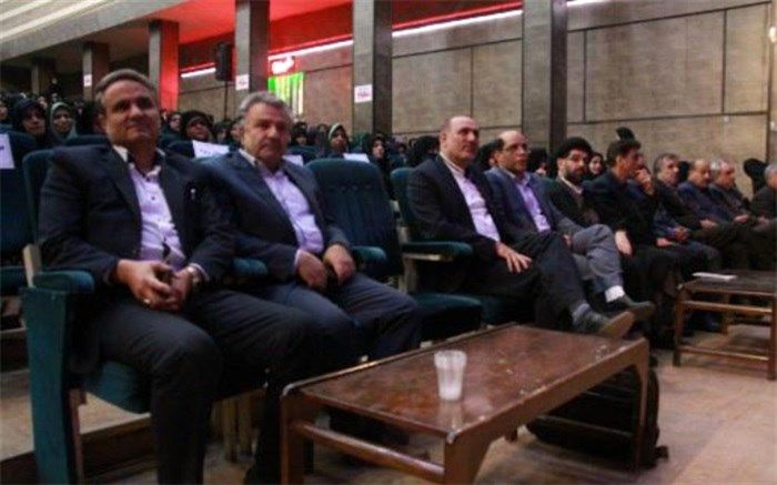 مربیان و معاونان پرورشی راهبر تربیتی هستند