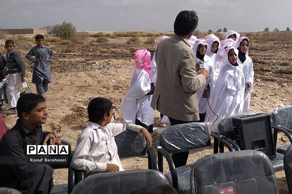 کلنگ زنی مدرسه 12 کلاسه شهدای ایران خودرو  در منطقه لار ناحیه یک زاهدان