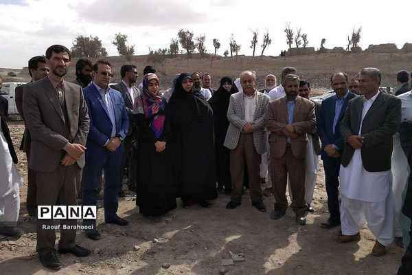 کلنگ زنی مدرسه 12 کلاسه شهدای ایران خودرو  در منطقه لار ناحیه یک زاهدان