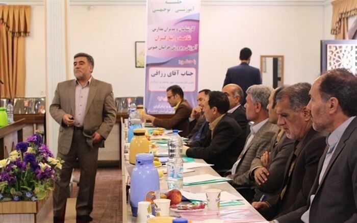 مدیر کل امور شاهد آموزش و پرورش اعلام کرد: فعالیت یک هزار و 350 مدرسه شاهد در کشور
