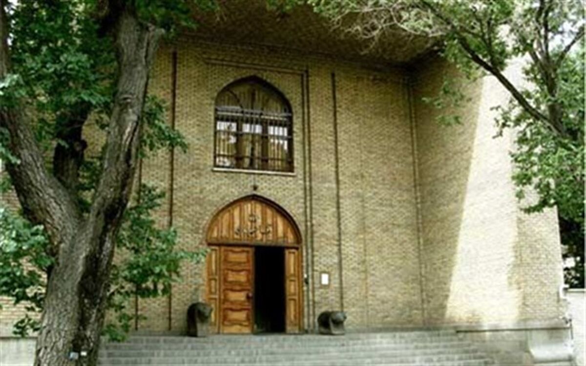 مدیرکل میراث فرهنگی آذربایجان شرقی خبر داد: انتقال آثار هنری استاد احد حسینی به مجموعه فرهنگی تاریخی مقبره الشعرا