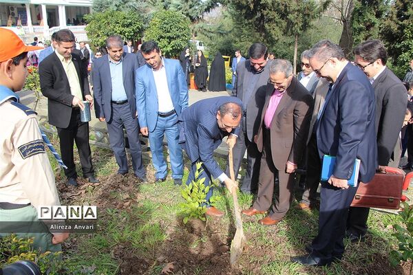 همایش تجلیل از فعالان عرصه تربیت مازندران