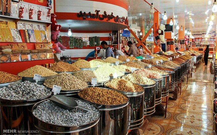 راه‌های تشخیص بهترین در شب عید: آجیل کهنه بوی نم و نا می‌گیرد