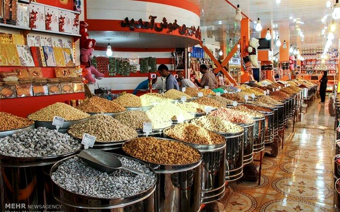 راه‌های تشخیص بهترین در شب عید: آجیل کهنه بوی نم و نا می‌گیرد