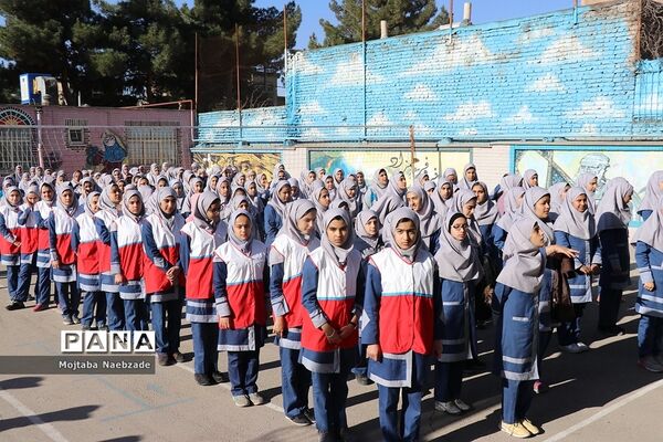 مراسم سپاس مربی در دبیرستان پیرایش نیشابور