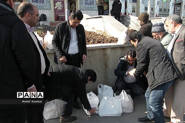 همایش پیاده روی میثاق با شهیدان به مناسبت هفته امور تربیتی در تبریز