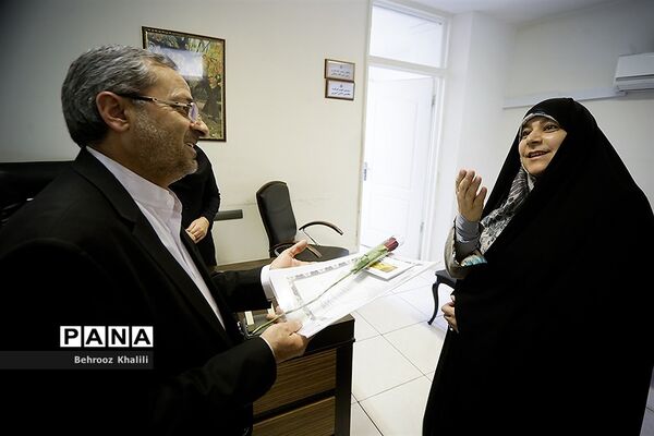 قدردانی معاون پرورشی و فرهنگی وزارت آموزش و پرورش از کارکنان زن سازمان دانش آموزی