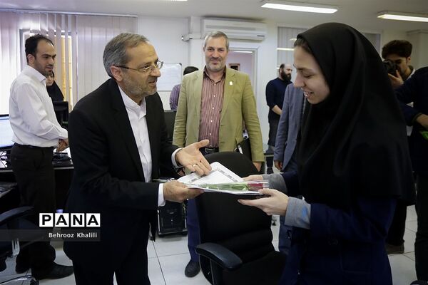 قدردانی معاون پرورشی و فرهنگی وزارت آموزش و پرورش از کارکنان زن سازمان دانش آموزی