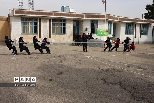 برگزاری طرح میهمان و میزبان در مدرسه دخترانه مومن آباد سرخه