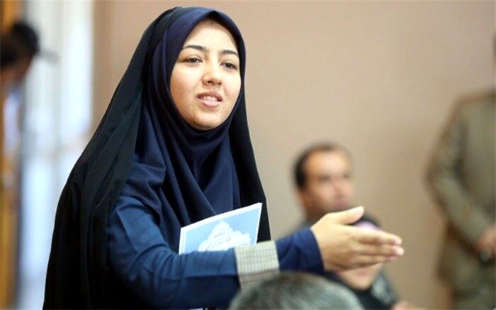 سعیدی، نماینده مبارکه : وزرا اگر سندی از زیاده خواهی نمایندگان دارند، منتشر کنند