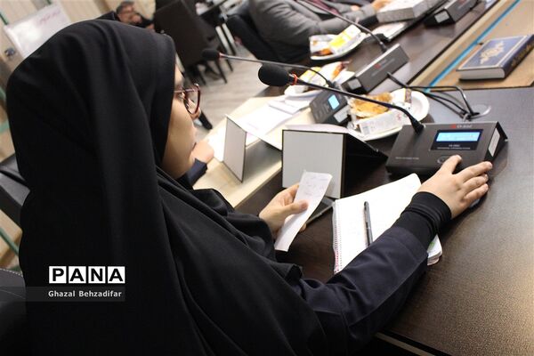 گزارش تصویری انتخابات  شورای دانش آموزی و نهمین دوره مجلس دانش آموزی دختران  استان البرز