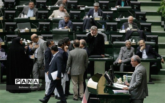 نمایندگان مخالف استیضاح وزیر کار چه گفتند؟