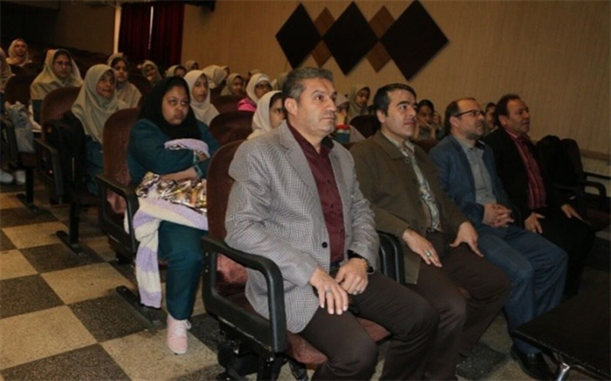اکران عمومی فیلم های چهل و هفتمین جشنواره فیلم رشد در شهرری