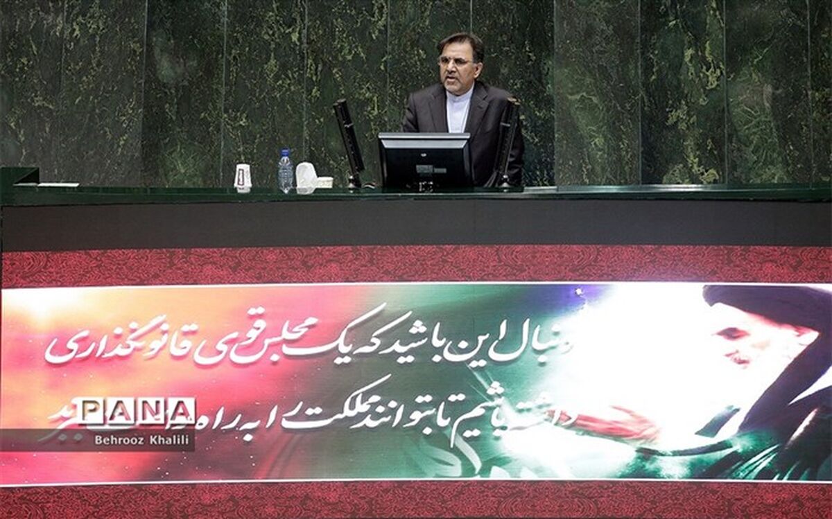آخوندی : به عنوان بالاترین مسئول حمل و نقل کشور از هرگونه رنج به مردم پوزش می‌خواهم