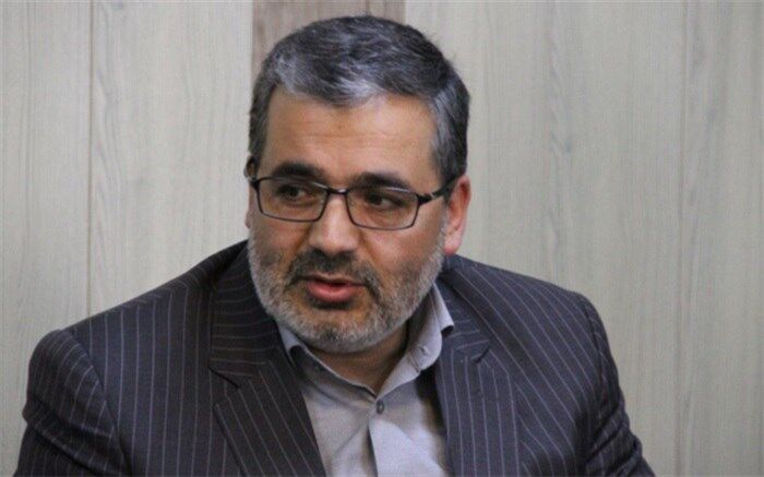 خبرنگاران واصحاب رسانه به عنوان نماینده افکارعمومی موضوعات راواقع بینانه رصدکنند